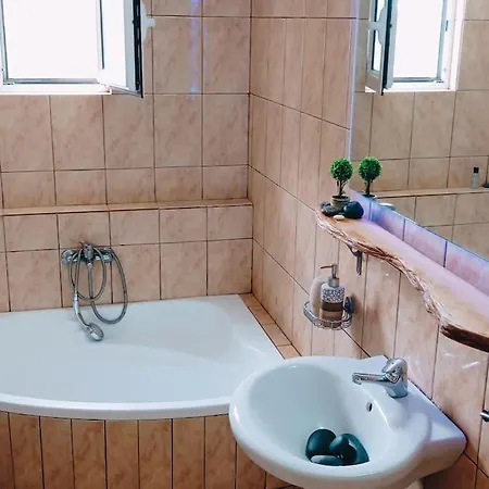 Apartament Thethirdtarra